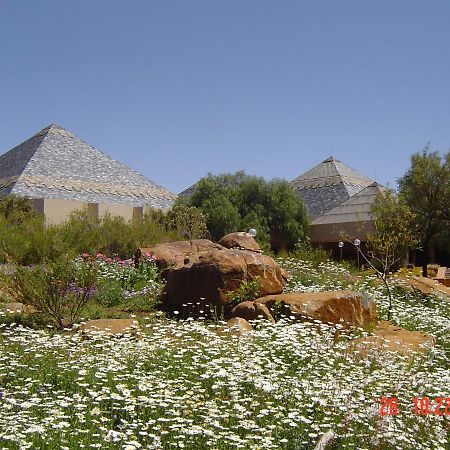Black Mountain Leisure And Conference Hotel Groothoek Exterior foto