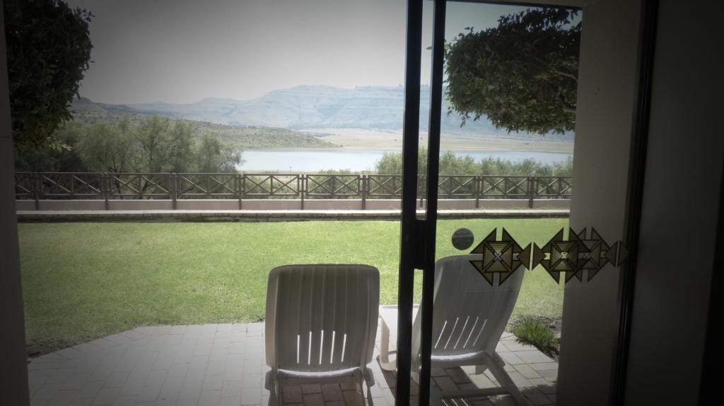 Black Mountain Leisure And Conference Hotel Groothoek Exterior foto