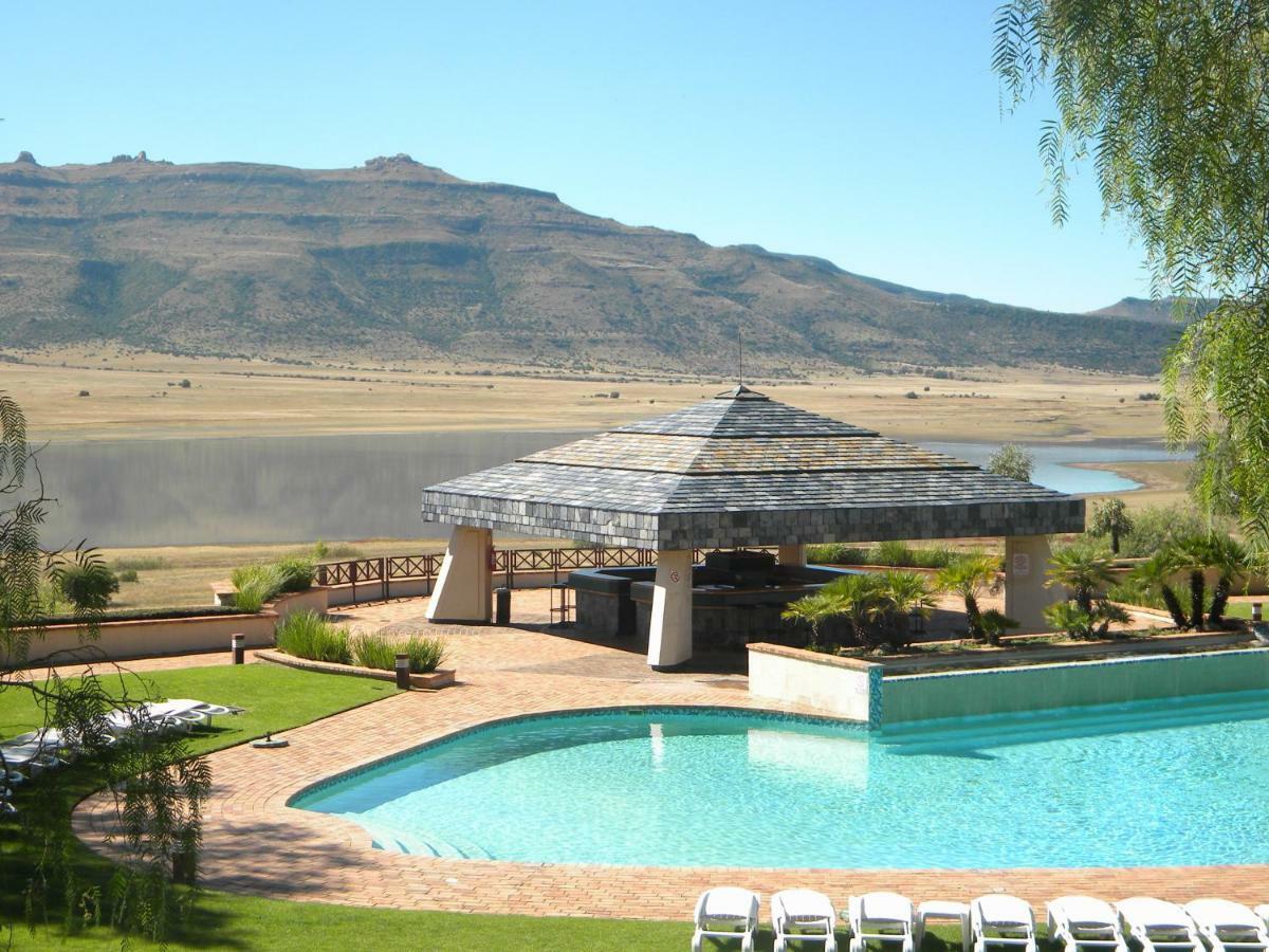 Black Mountain Leisure And Conference Hotel Groothoek Exterior foto
